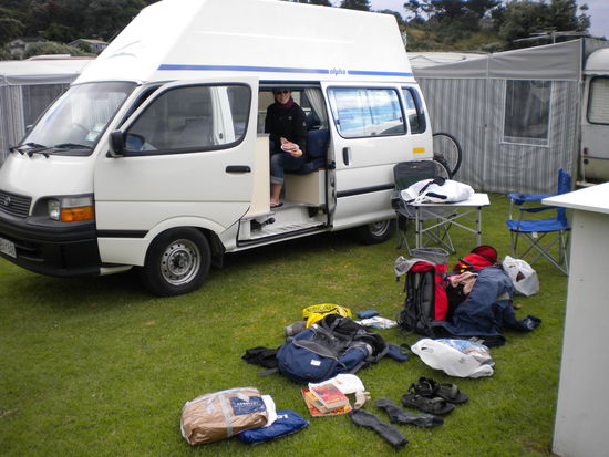 Because we are both very neatly the first thing to do was to rearrange all our staff in the campervan.