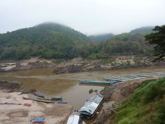 Der "Hafen" von Pak Beng