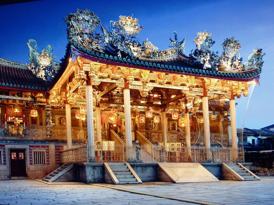 Auch Kho Kongsi, das 650 Jahre altes chinesisches Familienhaus...