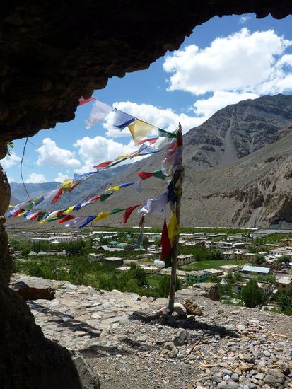 Blickvon den Hoehlen auf Tabo