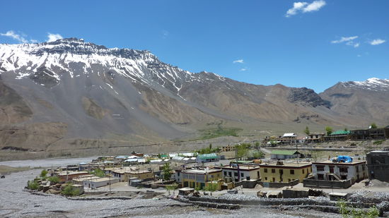 New Kaza - kein Scherz, sie haben das Dorf in New und Old aufgeteilt!