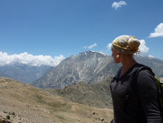 und hinter uns Tibet!