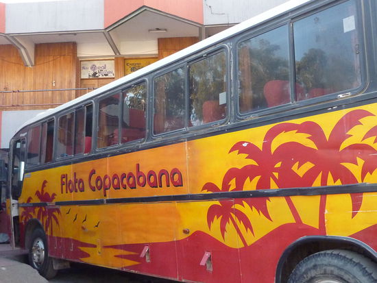 Man koennte schon fast denken ein schicker, neuer Bus! Aber nein! Der ist nur schoen neu (von Hand) angemalt!