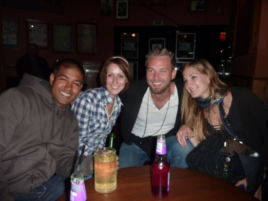 Sanjay, Julia, Chris und Ronja...