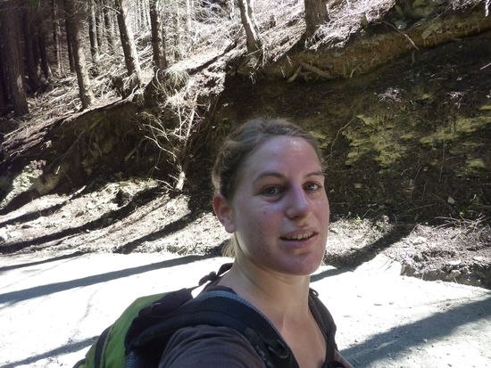 Ja, genau! Ich bin auf den Hausberg gewandert und hab runter geschaut! 