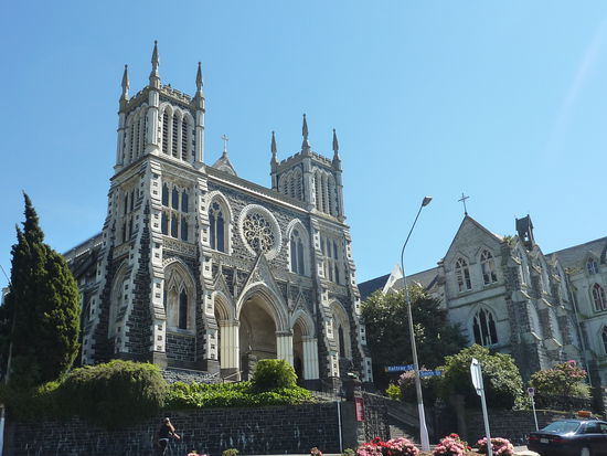 Das ist eine der wenigen Kirchen in NZ, die unseren aehneln. Nicht viele Gebaeude sind hier hoch oder alt - wegen der staendigen Erdbebengefahr!