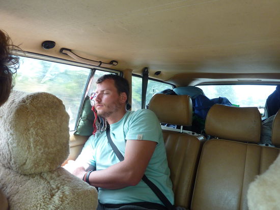 ...Ryan und Alice uebernehmen den Schlaf-Part!