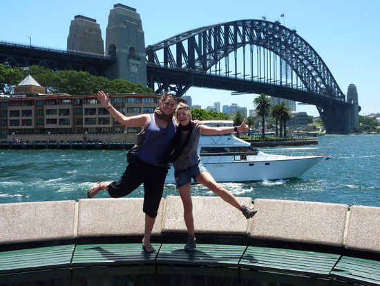 ...mit den ueblichen Sydney-Touri-Bildern...Harbour Bridge...