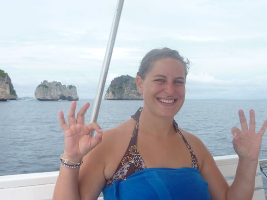 Nach 3 Tauchgaengen faehrt das Schiff zurueck zur Insel und ich hab's geschafft!