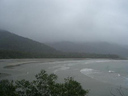 Cape Tribulation Beach.
Bisschen schlechtes Wetter - ich weiss ja.