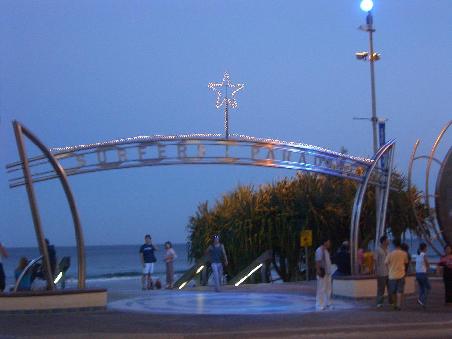 Das Paradis auf Erden:
Surfers Paradise