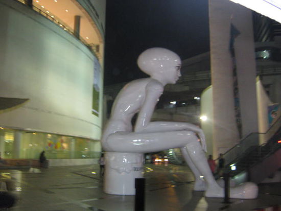 In Bangkok gibt es auch außerirdisches zu sehen,