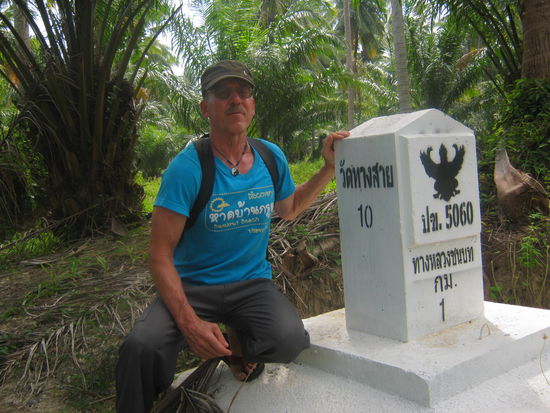 auf dem weg von Bankrut nach Thabsakae,per Rad, circa 30 km