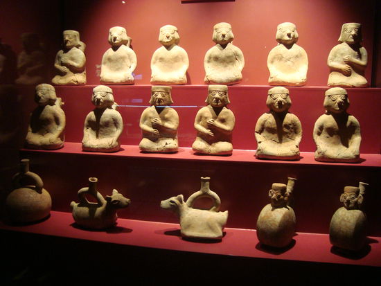 Figuren welche früher jeweils mit ins Grab gelegt wurden