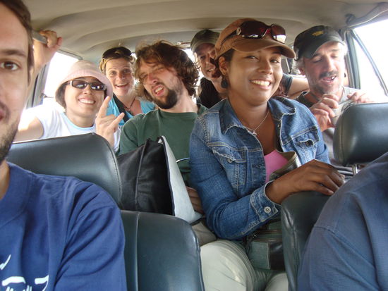 Taxifahrt mit 7 Personen (+ Taxidriver)