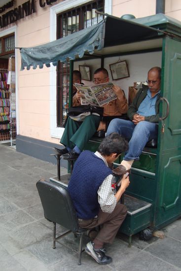 Schuhputzer beim  Plaza de Armas - Lima