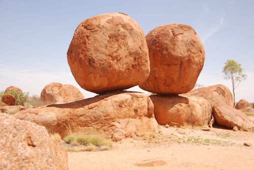 "Devils Marbles".... des Teufels Murmeln