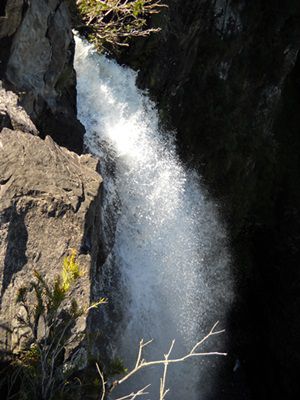 Die Dangar-Falls! Hunderte Meter weiter unten gabs bestimmt ne herrliche Dusche