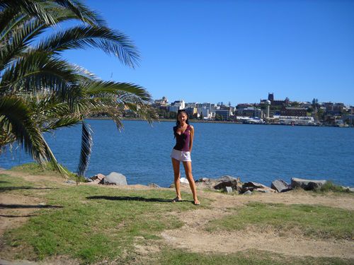 Newcastle im Hintergrund - Katharina im Vordergrund