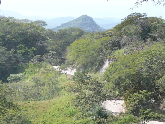 auf dem Weg nach Monteverde ueber die Bergen..