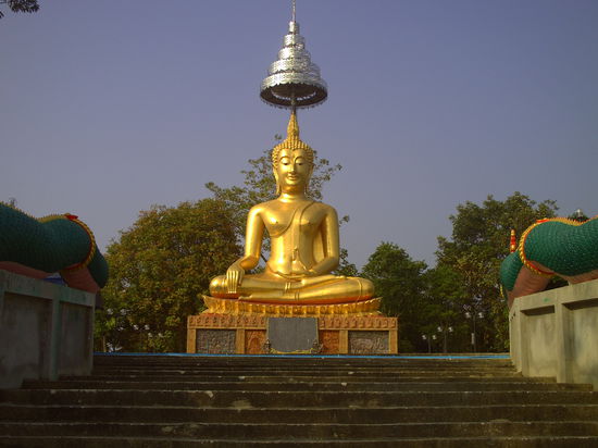 Buddhastatur am Lam Phra Ploeng Dam