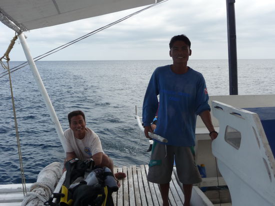 Unser Guide Junior und der Boots-Captain höchstpersönlich