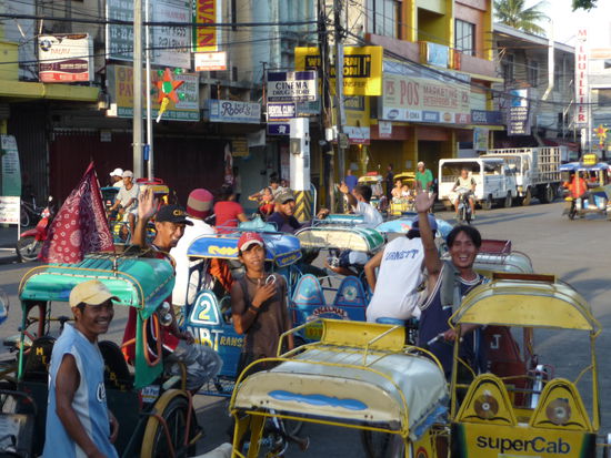 Zum Schluß nochmal gute Stimmung von der Tricycle-Crew