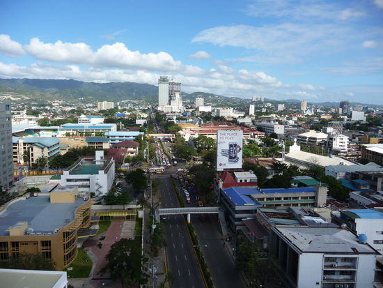 Ausblick aus unserem Zimmer im 16. Stock im GV Tower Hotel