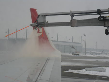 Enteisen am Flughafen Muenchen