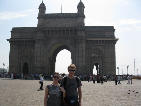 Vorm Gate of India