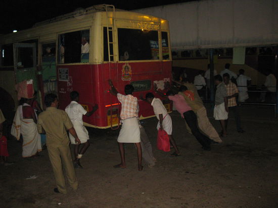 Bus wir "Angeschoben"