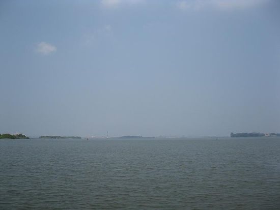 Seebecken zwischen Ernakulam und Koch