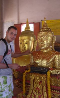 Die meisten Statuen waren über und über mit Blattgold zugeklebt
