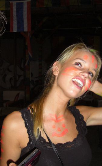 Da soll mal einer sagen die Schwedinen sind hübsch... Also die Norwegerinen stehen ihnen in nichts nach...
Nice Party Henrieta