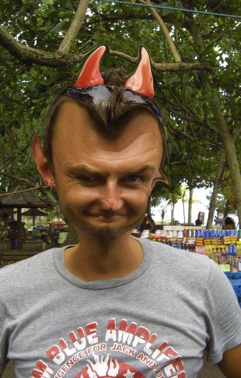 So sieht man aus, wenn man zuviel von der komischen Frucht gefuttert hat Jaja ich weis ja, kein grosser Unterschied..
Suche noch ein Gegenmittel....