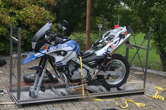 Ich packe in meine Kiste...... Eine BMW.