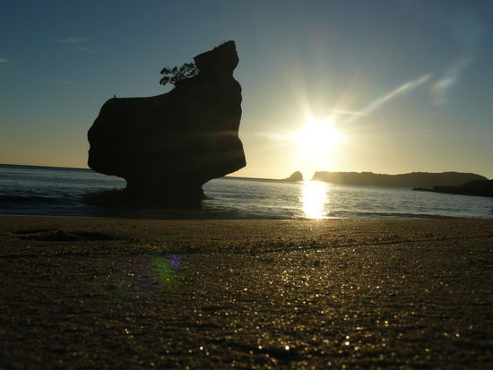 kurz nach sonnenaufgang ...cathedral cove