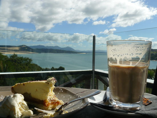 banoffe cake, latte macchiato und eine unglaubliche aussicht!