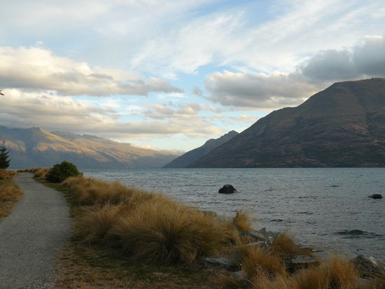 queenstown gardens...toller blick auf den see bei abendsonne