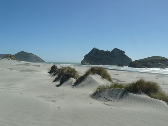 wharariki beach...der wahnsinn!