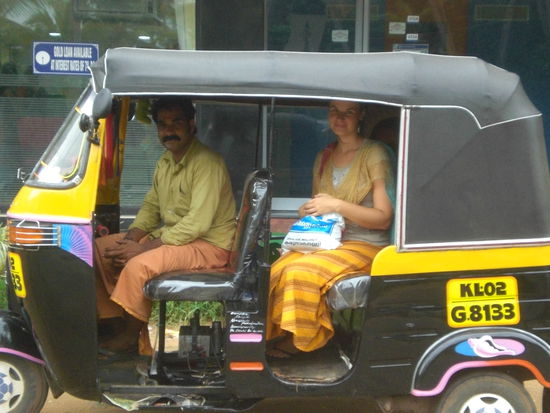 Mit Motor Rikscha ins Staedtle und wieder zurueck - ein Abenteuer fuer sich