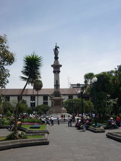 Auf der "Plaza de la Independencia" erinnert das Monumento de los Héroes an die Helden des Freiheitskampfes