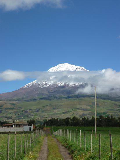 Der inaktive Vulkan Chimborazo ist mit 6.310 Metern Höhe der höchste Berg in Ecuador