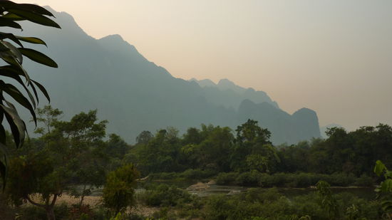 Sonnenuntergang von der Terrasse unseres Bungalows