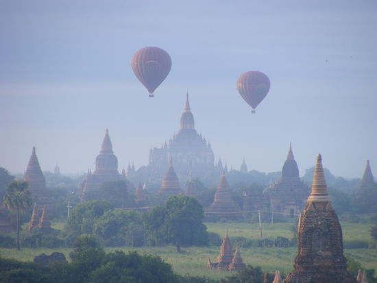 Und wie die "Ballons over Bagan" aufgestiegen sind, war es der absoltue Wahnsinn.