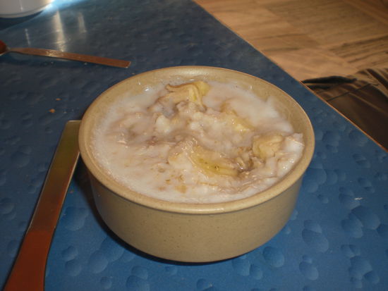 Frühstück für Mathias. Er hatte nen Pancake bestellt...