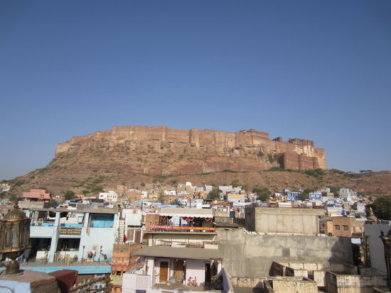hier das Fort in ganzer Pracht beim Frühstück fotografiert