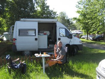 Abendliches Grillen am Camping