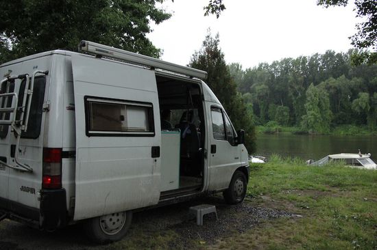 Unser Platz auf dem Camping in Tokaj am nächsten Morgen