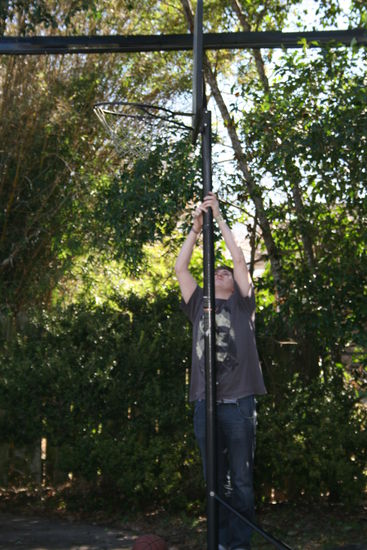 ein bischen kleiner machen, damit Peyton auch trifft..